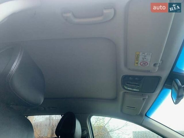 Черный Киа Соренто, объемом двигателя 2.2 л и пробегом 204 тыс. км за 20000 $, фото 12 на Automoto.ua