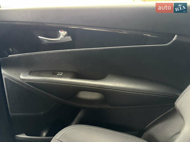 Черный Киа Соренто, объемом двигателя 2.4 л и пробегом 262 тыс. км за 11200 $, фото 21 на Automoto.ua