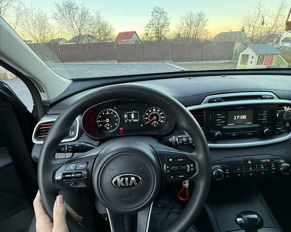 Черный Киа Соренто, объемом двигателя 2.4 л и пробегом 235 тыс. км за 14400 $, фото 10 на Automoto.ua