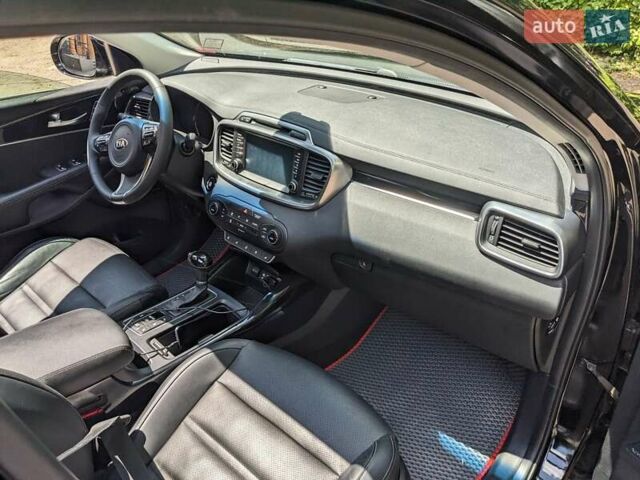 Черный Киа Соренто, объемом двигателя 2.2 л и пробегом 120 тыс. км за 25500 $, фото 9 на Automoto.ua