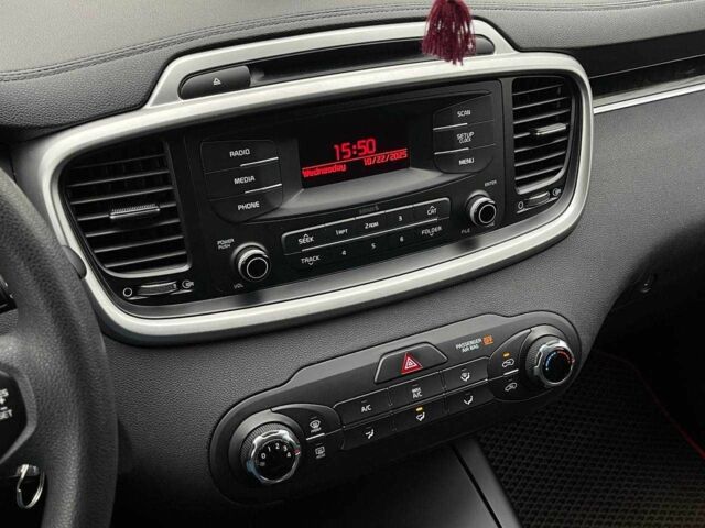 Черный Киа Соренто, объемом двигателя 2.4 л и пробегом 163 тыс. км за 13799 $, фото 10 на Automoto.ua