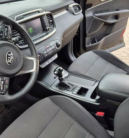 Чорний Кіа Соренто, об'ємом двигуна 2.2 л та пробігом 224 тис. км за 23600 $, фото 101 на Automoto.ua