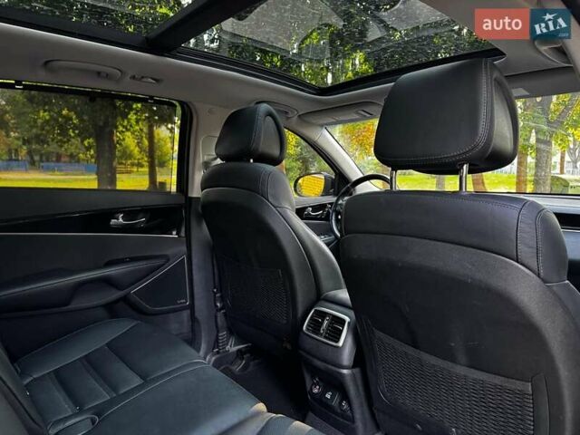 Чорний Кіа Соренто, об'ємом двигуна 3.3 л та пробігом 143 тис. км за 22490 $, фото 31 на Automoto.ua