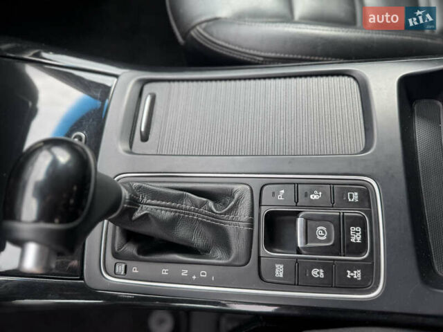 Черный Киа Соренто, объемом двигателя 2.2 л и пробегом 190 тыс. км за 21600 $, фото 27 на Automoto.ua