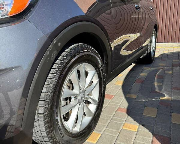Черный Киа Соренто, объемом двигателя 2.36 л и пробегом 168 тыс. км за 14500 $, фото 9 на Automoto.ua