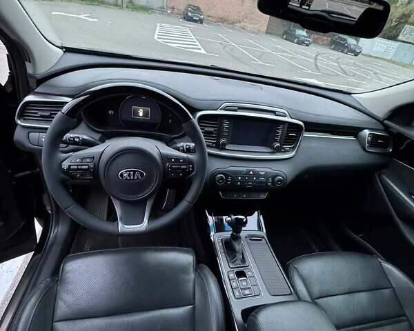 Черный Киа Соренто, объемом двигателя 2.2 л и пробегом 94 тыс. км за 23900 $, фото 17 на Automoto.ua