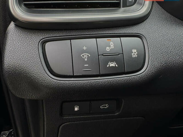 Черный Киа Соренто, объемом двигателя 2.2 л и пробегом 176 тыс. км за 24650 $, фото 36 на Automoto.ua