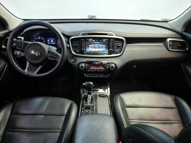 Черный Киа Соренто, объемом двигателя 2.2 л и пробегом 156 тыс. км за 16500 $, фото 4 на Automoto.ua