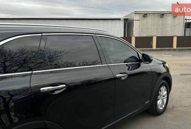 Черный Киа Соренто, объемом двигателя 2.36 л и пробегом 166 тыс. км за 13800 $, фото 2 на Automoto.ua