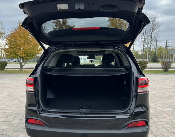 Черный Киа Соренто, объемом двигателя 2.2 л и пробегом 176 тыс. км за 24650 $, фото 18 на Automoto.ua