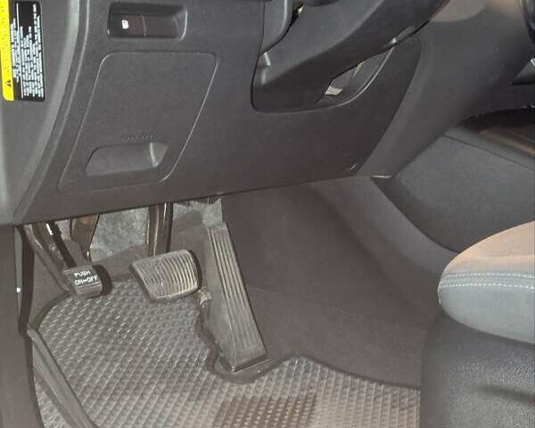 Черный Киа Соренто, объемом двигателя 2.4 л и пробегом 163 тыс. км за 15000 $, фото 15 на Automoto.ua