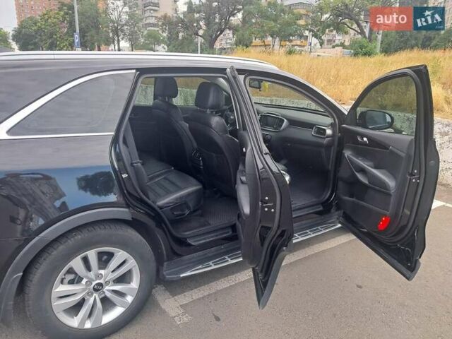 Черный Киа Соренто, объемом двигателя 2.2 л и пробегом 110 тыс. км за 25000 $, фото 15 на Automoto.ua
