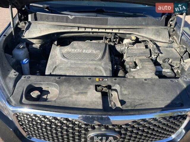 Черный Киа Соренто, объемом двигателя 2.2 л и пробегом 150 тыс. км за 24500 $, фото 23 на Automoto.ua