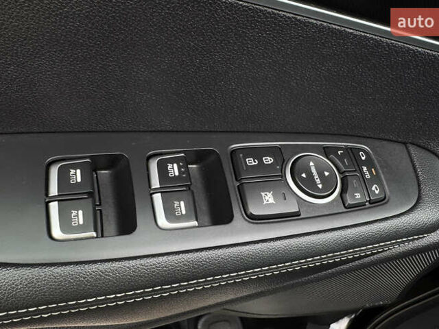 Черный Киа Соренто, объемом двигателя 2.2 л и пробегом 176 тыс. км за 24650 $, фото 31 на Automoto.ua