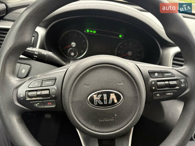 Черный Киа Соренто, объемом двигателя 2.4 л и пробегом 262 тыс. км за 11200 $, фото 19 на Automoto.ua