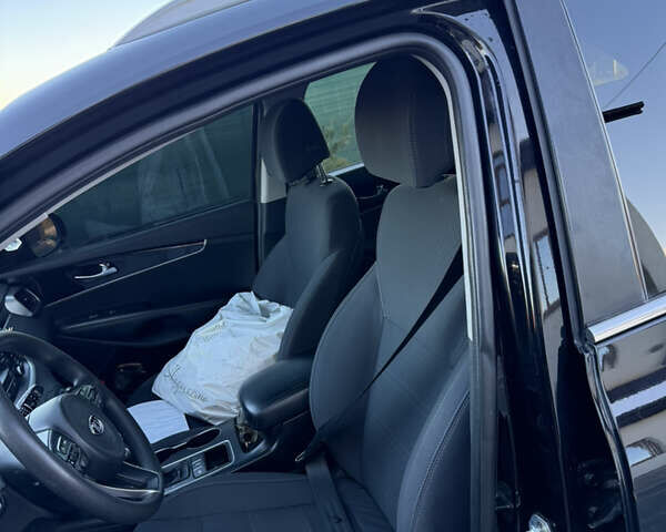 Черный Киа Соренто, объемом двигателя 2.4 л и пробегом 235 тыс. км за 14400 $, фото 7 на Automoto.ua