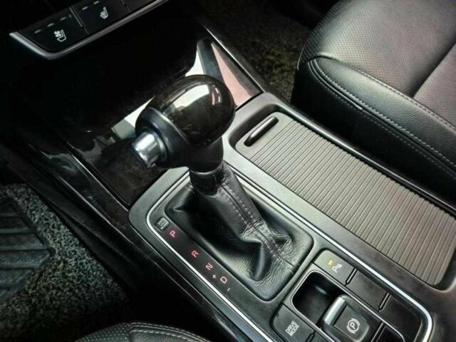 Черный Киа Соренто, объемом двигателя 2.2 л и пробегом 156 тыс. км за 16500 $, фото 6 на Automoto.ua