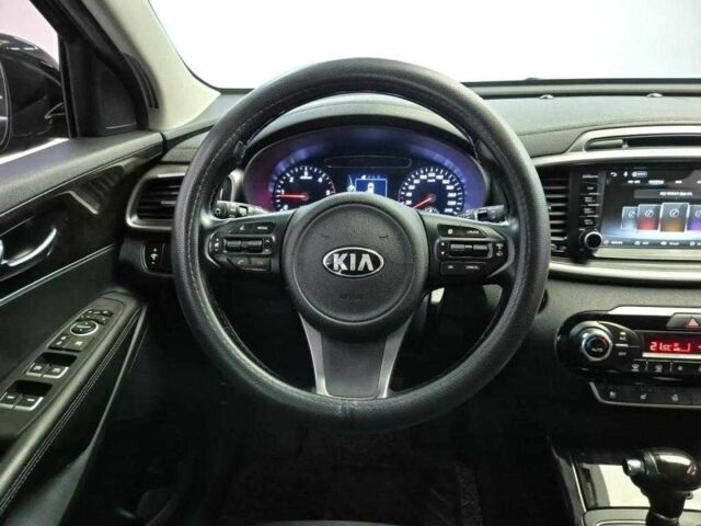 Черный Киа Соренто, объемом двигателя 2.2 л и пробегом 156 тыс. км за 16500 $, фото 5 на Automoto.ua