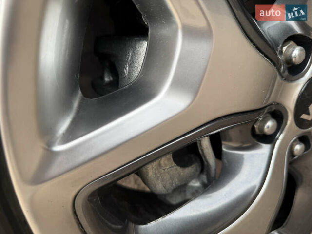 Черный Киа Соренто, объемом двигателя 2.2 л и пробегом 190 тыс. км за 21600 $, фото 31 на Automoto.ua