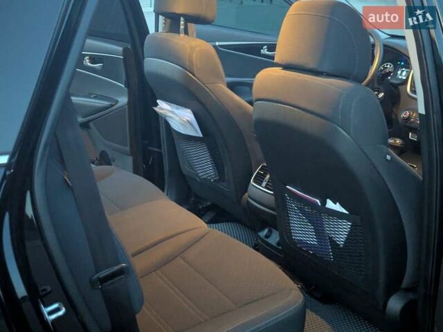 Черный Киа Соренто, объемом двигателя 2.4 л и пробегом 163 тыс. км за 15000 $, фото 24 на Automoto.ua