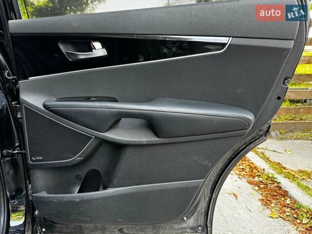 Чорний Кіа Соренто, об'ємом двигуна 3.3 л та пробігом 143 тис. км за 22490 $, фото 30 на Automoto.ua
