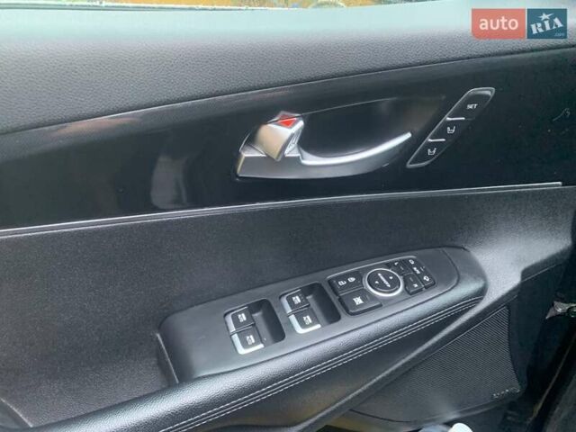 Черный Киа Соренто, объемом двигателя 2.2 л и пробегом 204 тыс. км за 20000 $, фото 14 на Automoto.ua