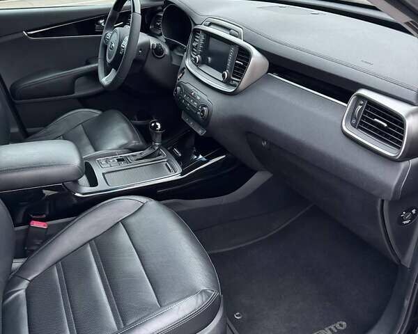 Черный Киа Соренто, объемом двигателя 2.2 л и пробегом 94 тыс. км за 23900 $, фото 8 на Automoto.ua