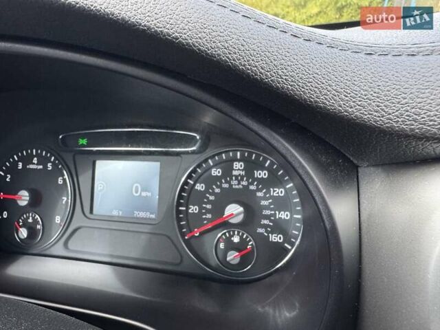 Черный Киа Соренто, объемом двигателя 2.36 л и пробегом 70 тыс. км за 16000 $, фото 5 на Automoto.ua
