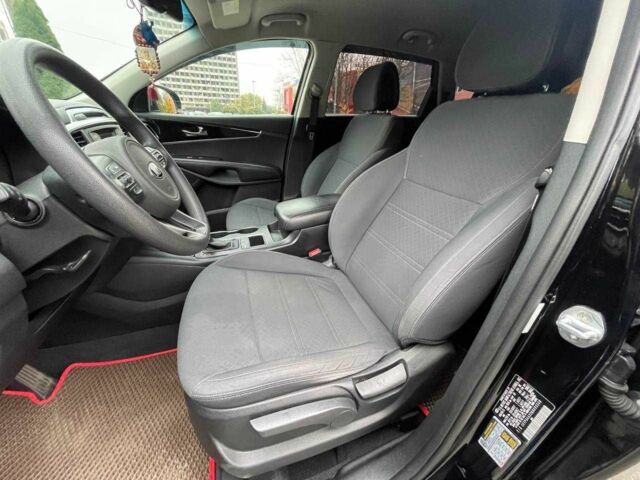 Черный Киа Соренто, объемом двигателя 2.4 л и пробегом 163 тыс. км за 13799 $, фото 8 на Automoto.ua