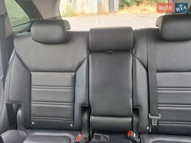 Черный Киа Соренто, объемом двигателя 2.2 л и пробегом 110 тыс. км за 25000 $, фото 9 на Automoto.ua