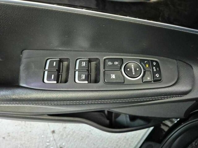 Черный Киа Соренто, объемом двигателя 2.2 л и пробегом 156 тыс. км за 16500 $, фото 12 на Automoto.ua