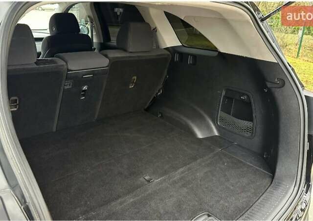 Черный Киа Соренто, объемом двигателя 2.36 л и пробегом 166 тыс. км за 13800 $, фото 20 на Automoto.ua