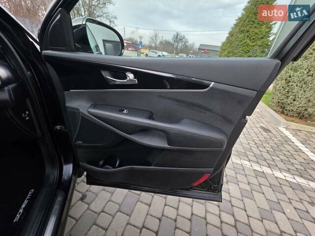 Чорний Кіа Соренто, об'ємом двигуна 2.2 л та пробігом 123 тис. км за 24950 $, фото 47 на Automoto.ua