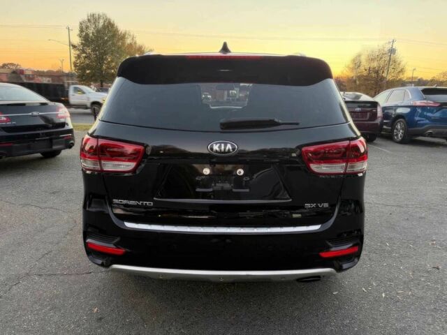 Черный Киа Соренто, объемом двигателя 3.3 л и пробегом 53 тыс. км за 12000 $, фото 4 на Automoto.ua