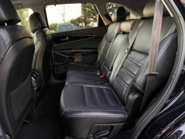 Черный Киа Соренто, объемом двигателя 3.3 л и пробегом 53 тыс. км за 12000 $, фото 9 на Automoto.ua