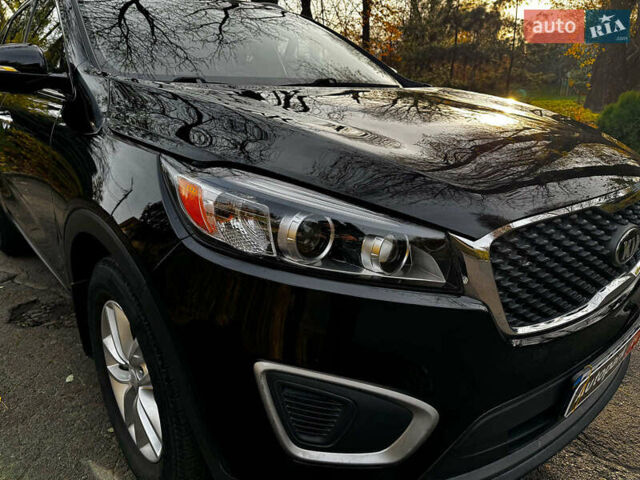 Черный Киа Соренто, объемом двигателя 2.4 л и пробегом 173 тыс. км за 16490 $, фото 1 на Automoto.ua