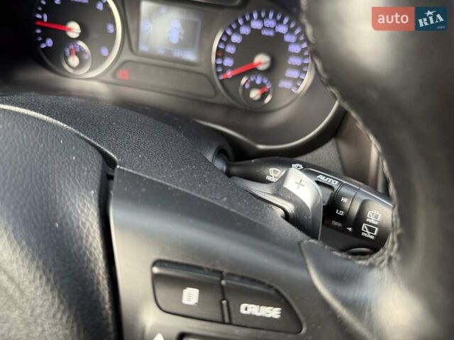 Чорний Кіа Соренто, об'ємом двигуна 2.2 л та пробігом 147 тис. км за 22700 $, фото 66 на Automoto.ua