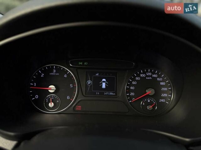 Чорний Кіа Соренто, об'ємом двигуна 2.2 л та пробігом 147 тис. км за 22700 $, фото 26 на Automoto.ua