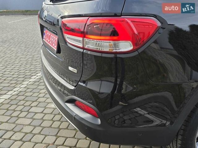 Чорний Кіа Соренто, об'ємом двигуна 2.2 л та пробігом 123 тис. км за 24950 $, фото 34 на Automoto.ua