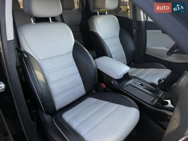 Черный Киа Соренто, объемом двигателя 2.2 л и пробегом 162 тыс. км за 24700 $, фото 13 на Automoto.ua