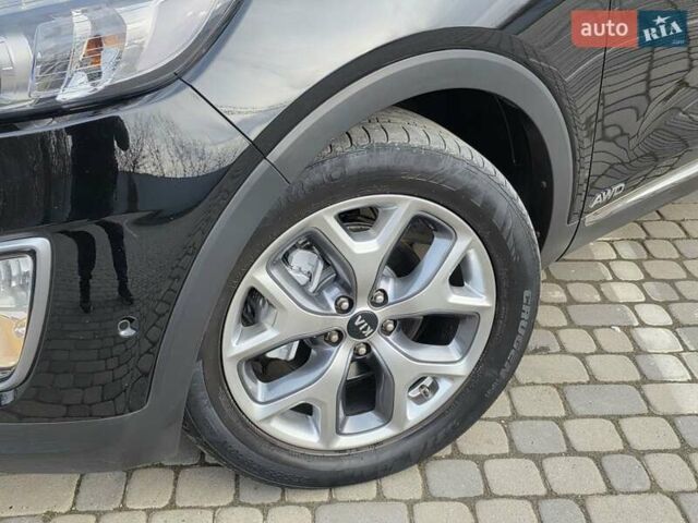 Чорний Кіа Соренто, об'ємом двигуна 2.2 л та пробігом 123 тис. км за 24950 $, фото 16 на Automoto.ua
