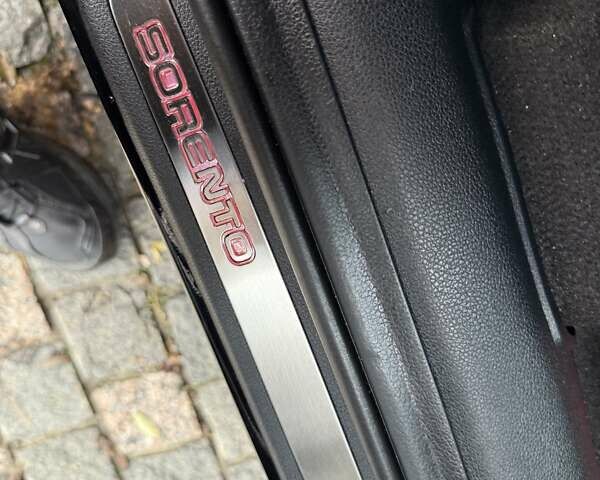 Чорний Кіа Соренто, об'ємом двигуна 2.2 л та пробігом 147 тис. км за 22700 $, фото 68 на Automoto.ua