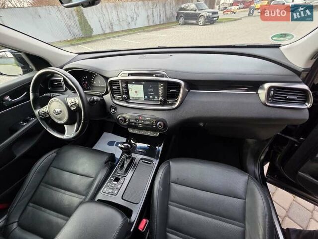 Чорний Кіа Соренто, об'ємом двигуна 2.2 л та пробігом 123 тис. км за 24950 $, фото 59 на Automoto.ua