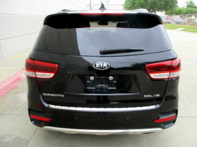 Чорний Кіа Соренто, об'ємом двигуна 3.3 л та пробігом 57 тис. км за 4000 $, фото 6 на Automoto.ua