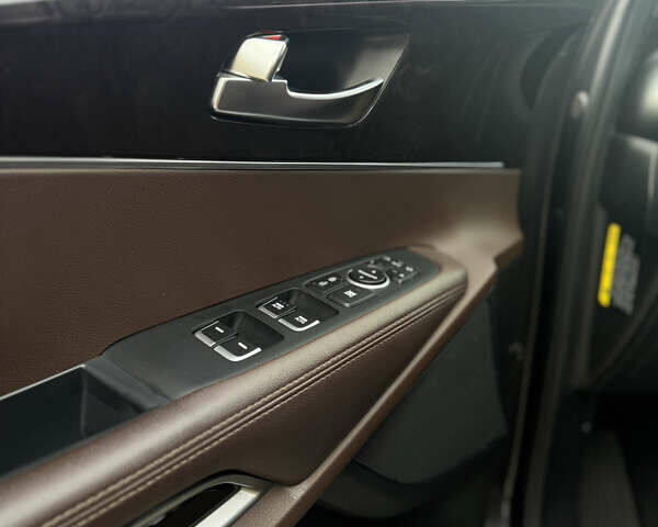 Чорний Кіа Соренто, об'ємом двигуна 2.2 л та пробігом 160 тис. км за 21599 $, фото 25 на Automoto.ua