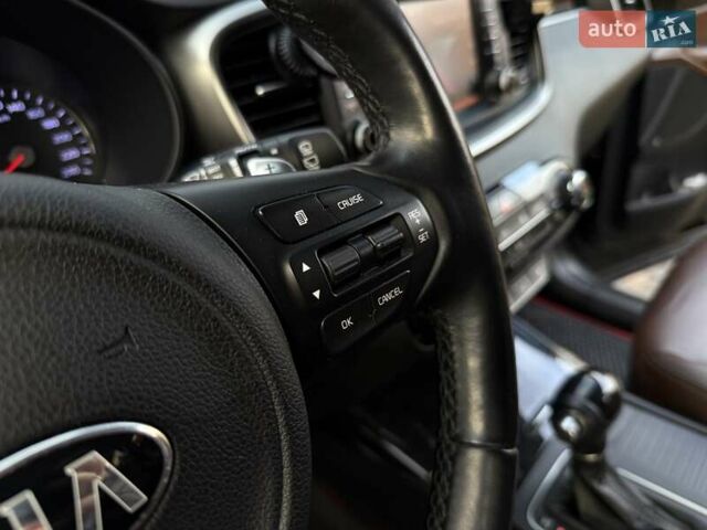 Чорний Кіа Соренто, об'ємом двигуна 2.2 л та пробігом 147 тис. км за 22700 $, фото 25 на Automoto.ua