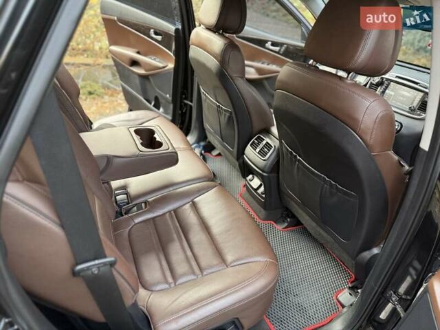 Чорний Кіа Соренто, об'ємом двигуна 2.2 л та пробігом 147 тис. км за 22700 $, фото 55 на Automoto.ua