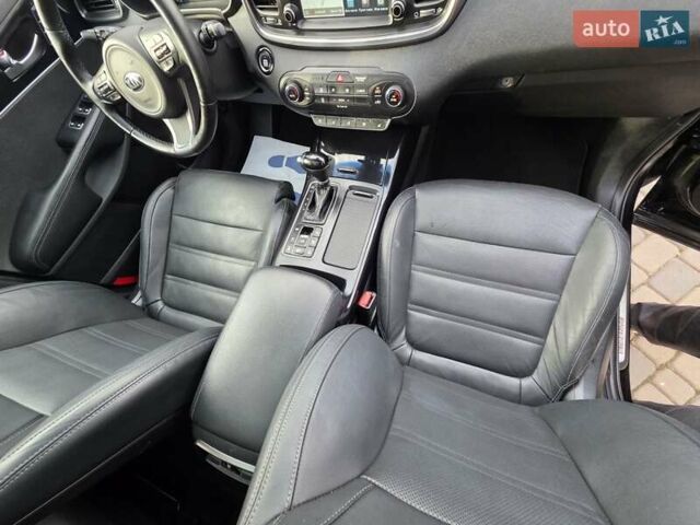 Чорний Кіа Соренто, об'ємом двигуна 2.2 л та пробігом 123 тис. км за 24950 $, фото 58 на Automoto.ua