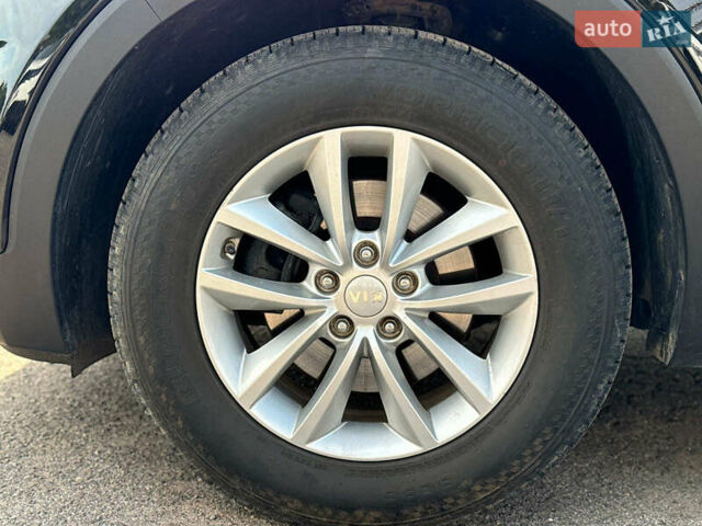 Черный Киа Соренто, объемом двигателя 2.4 л и пробегом 122 тыс. км за 20490 $, фото 12 на Automoto.ua