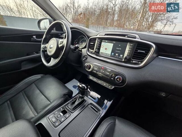 Чорний Кіа Соренто, об'ємом двигуна 2.2 л та пробігом 123 тис. км за 24950 $, фото 56 на Automoto.ua